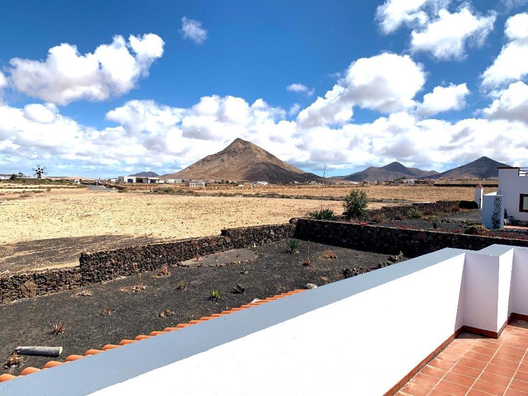 Villa Kira, Tindaya Exteriér fotografie